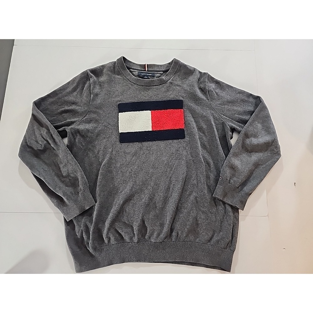 Tommy Hilfiger Men's XL Gray Crew Neck Thin Sweater‎ Raised Flag Patch